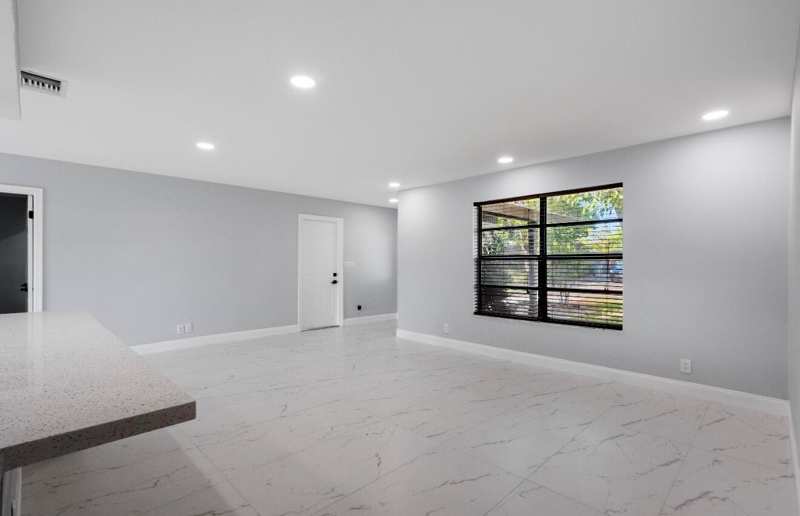 1661 NW 1st Avenue, Pompano Beach FL 33060