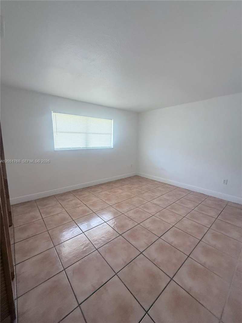 1990 NW 183rd St # 11, Miami Gardens FL 33056