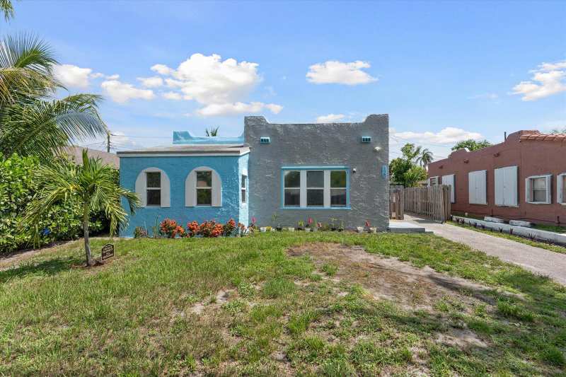 120 NW 4th Avenue, Boynton Beach FL 33435