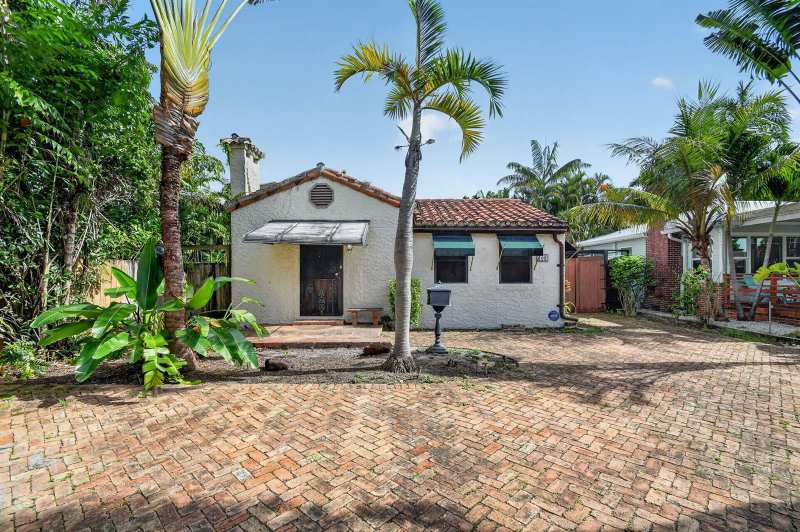 109 George Bush Boulevard, Delray Beach FL 33444