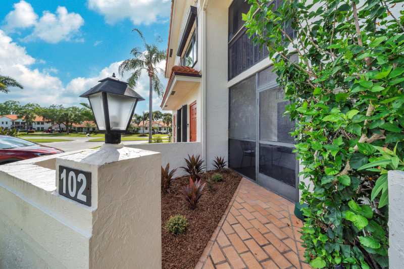 5585 Munsel Lane # 102, Boynton Beach FL 33437