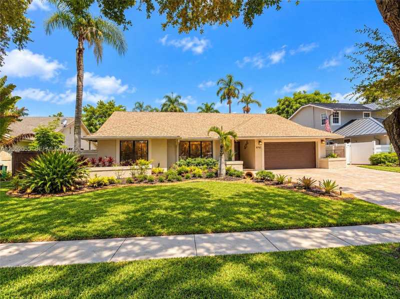 8765 SW 58th Street, Cooper City FL 33328