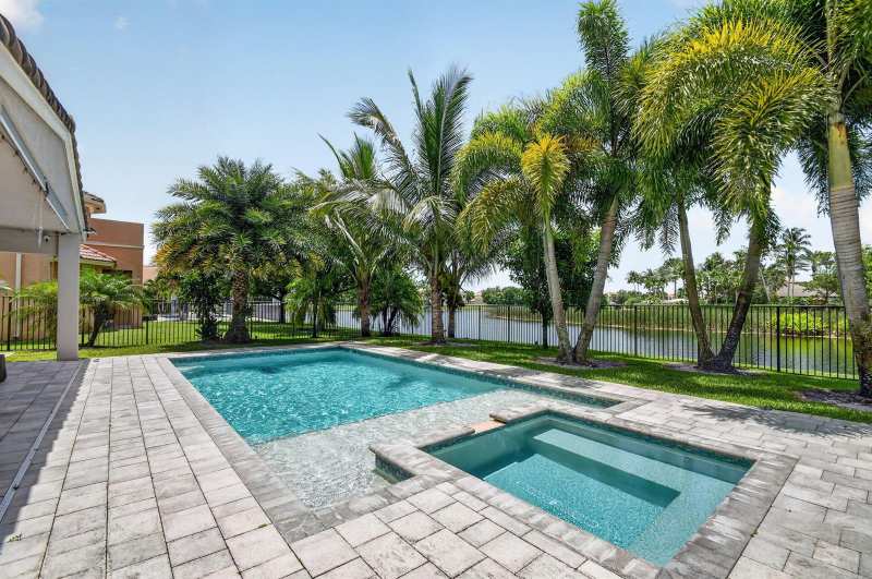 8890 Cobblestone Point Circle, Boynton Beach FL 33472