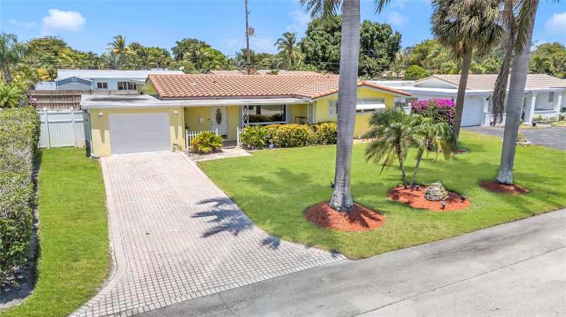 1961 NE 31ST Street, Lighthouse Point FL 33064