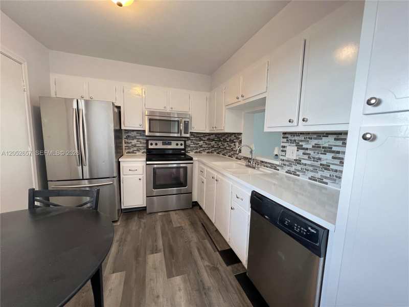 301 NE 14th Ave # 608, Hallandale Beach FL 33009