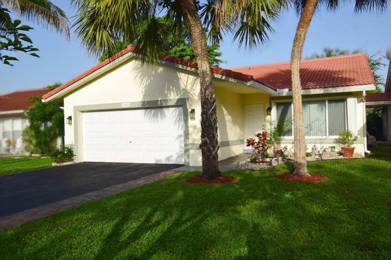 1520 NW 97th Avenue, Coral Springs FL 33071