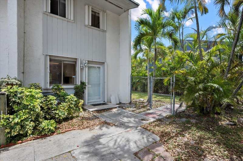 3666 PINEHURST Drive # C, Lake Worth FL 33467