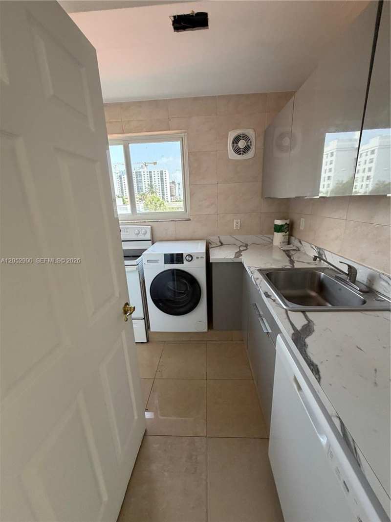 6767 Indian Creek Dr # 3B, Miami Beach FL 33141