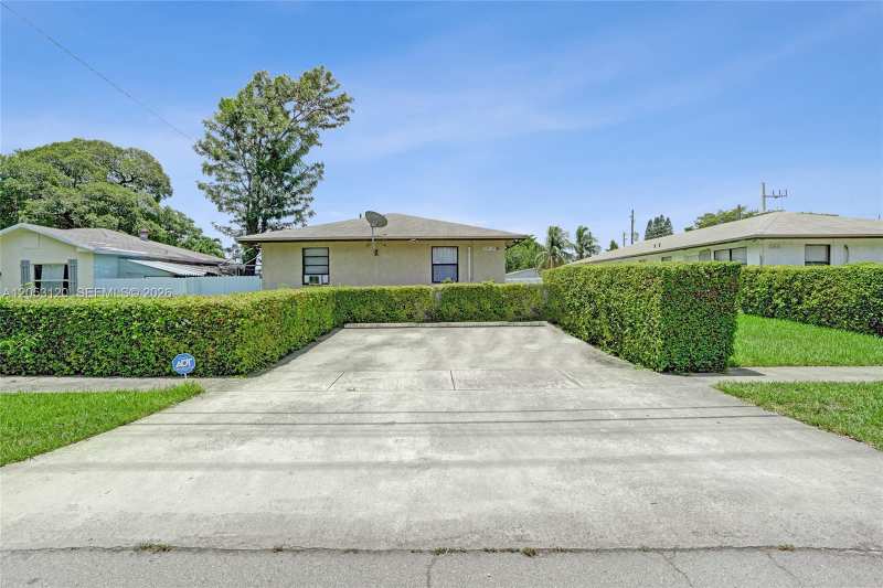 2120-2122 Thomas St # 2122, Hollywood FL 33020