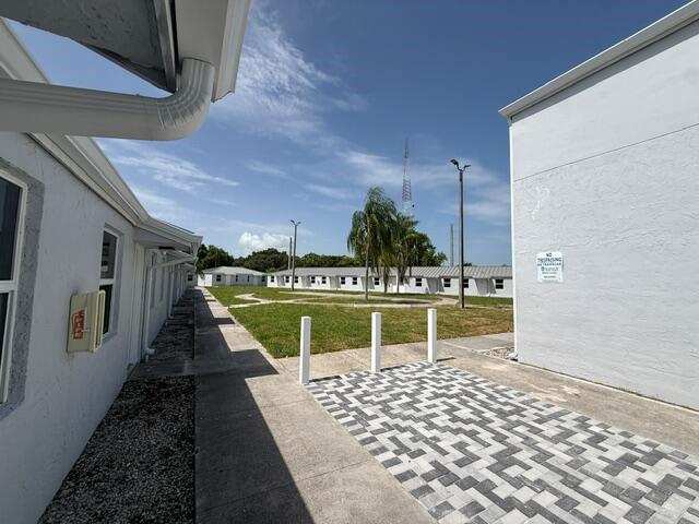 4393 WINDSOR Avenue # 13, West Palm Beach FL 33407