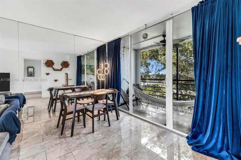 120 ROYAL PARK Drive # 4F, Oakland Park FL 33309