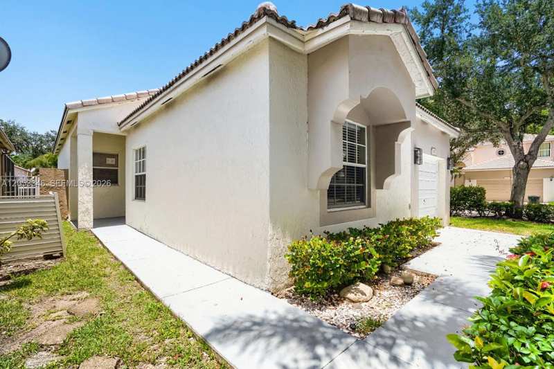 5855 Eagle Cay Ter, Coconut Creek FL 33073