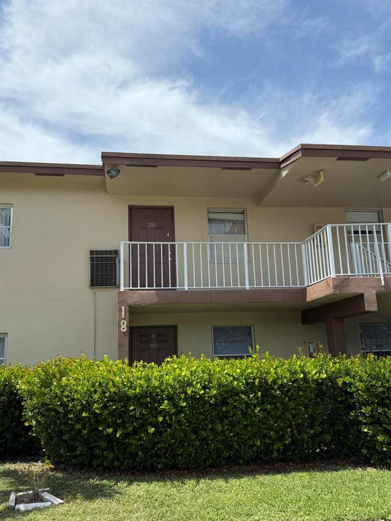 7405 W Atlantic Boulevard # 201, Margate FL 33063