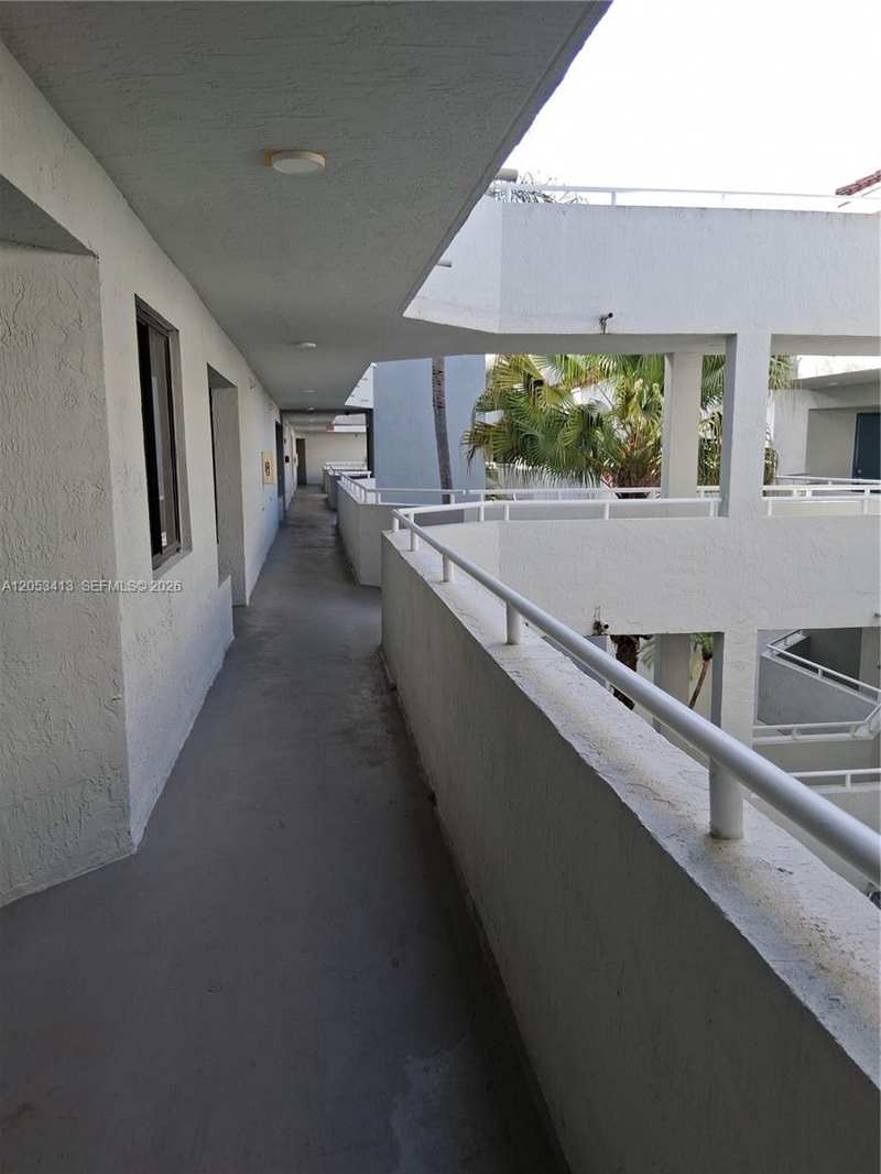 8255 SW 152nd Av # 403, Unincorporated Dade County FL 33193