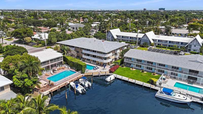 3220 Bayview Drive # 202, Fort Lauderdale FL 33306