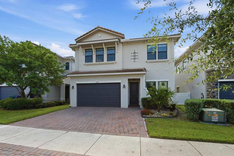 3791 NW 87TH Way, Coral Springs FL 33065