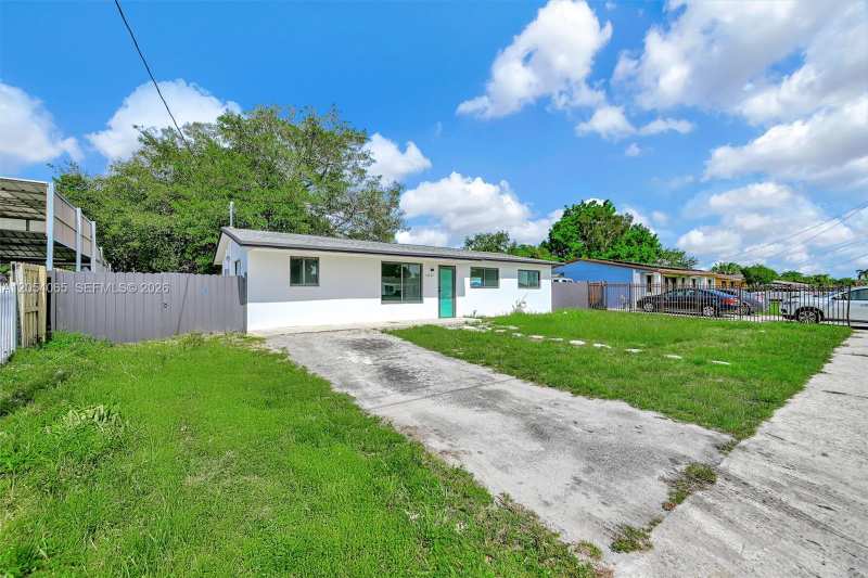 17231 NW 47th Ct, Miami Gardens FL 33055