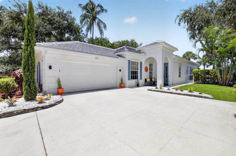 4690 Hammock Circle, Delray Beach FL 33445