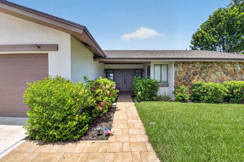 17667 Pine Needle Terrace, Boca Raton FL 33487