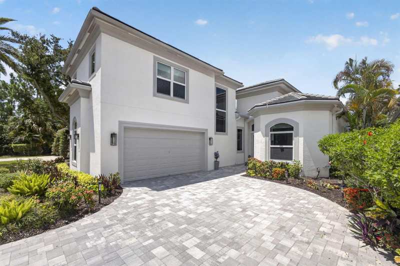 142 Porto Vecchio Way, Palm Beach Gardens FL 33418