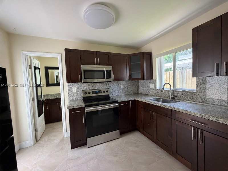 226 NE 25th Ave # 2, Pompano Beach FL 33062