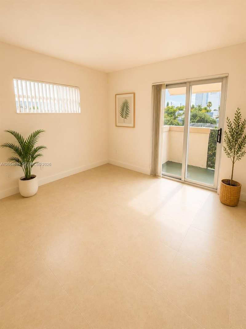 680 Miller Dr # W405, Miami Springs FL 33166