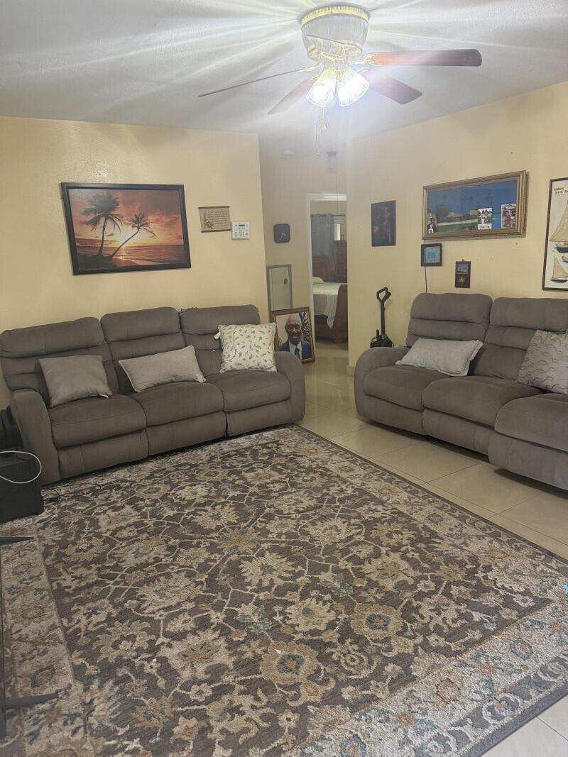 15100 NE 13th Avenue, North Miami Beach FL 33162