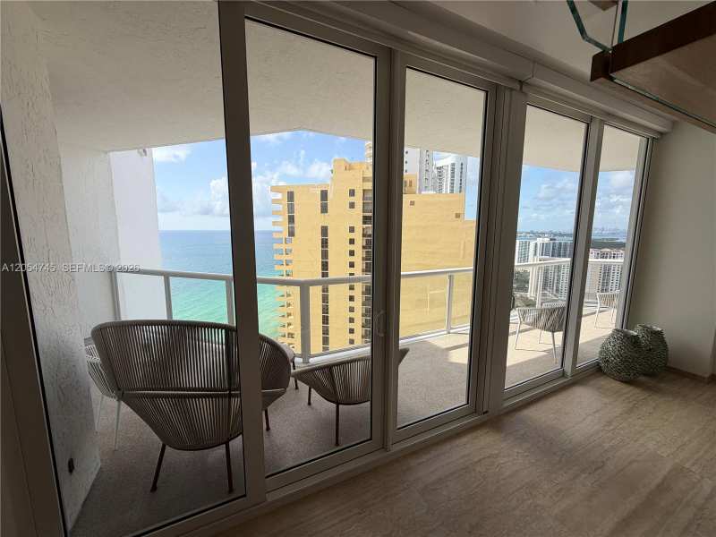 16425 Collins Ave, Sunny Isles Beach FL 33160