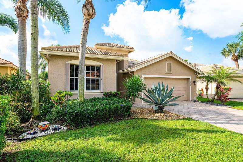 10888 Deer Park Lane, Boynton Beach FL 33437