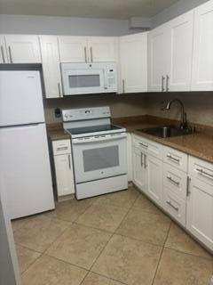 600 VILLAGE GREEN Court # 220, Palm Springs FL 33461