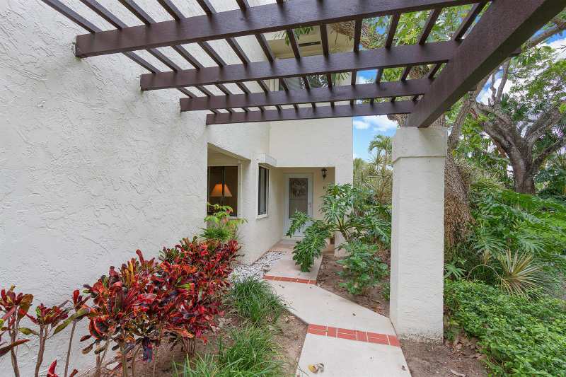 204 SEA OATS Drive # D, Juno Beach FL 33408