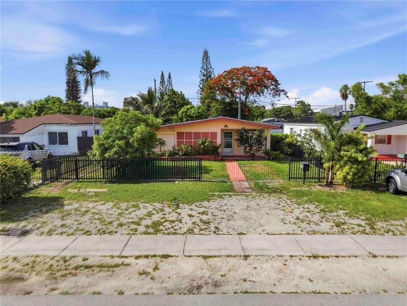 1869 NE 181st St, North Miami Beach FL 33162