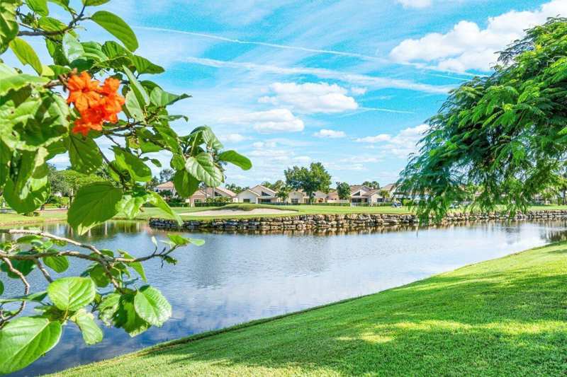 5208 Lake Catalina Drive N # D, Boca Raton FL 33496