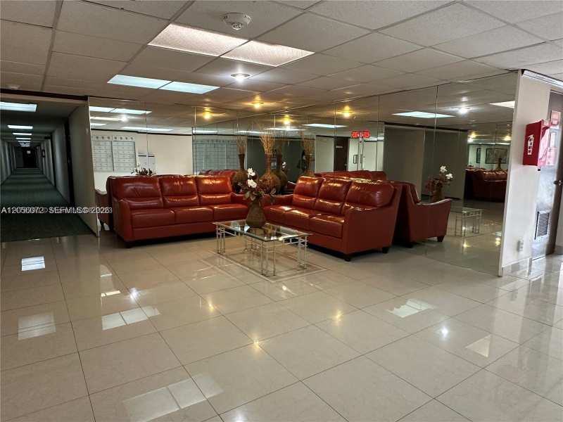 2000 Atlantic Shores Blvd # 404, Hallandale Beach FL 33009