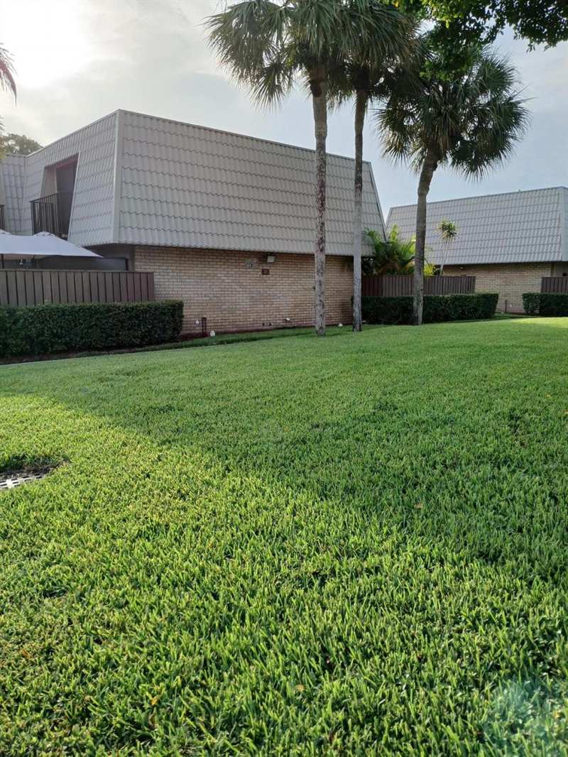 5812 58th Way, West Palm Beach FL 33409