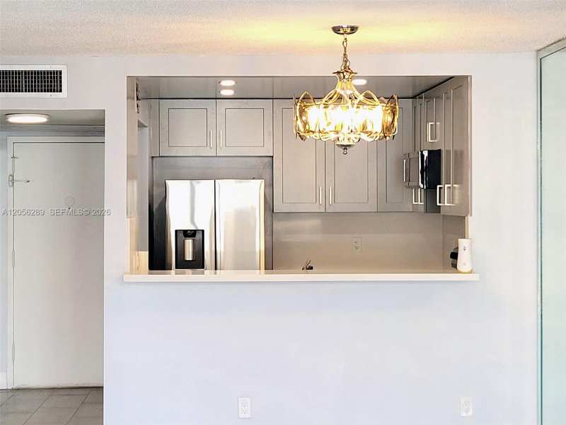 601 Three Islands Blvd # 411, Hallandale Beach FL 33009