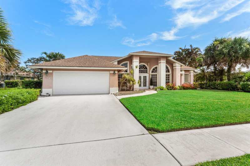 157 MONTEREY Way, Royal Palm Beach FL 33411