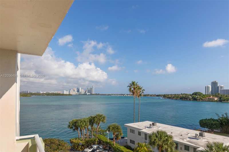 10350 W Bay Harbor Dr # 5E, Bay Harbor Islands FL 33154