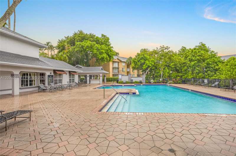 4025 W Mcnab Rd # E107, Pompano Beach FL 33069