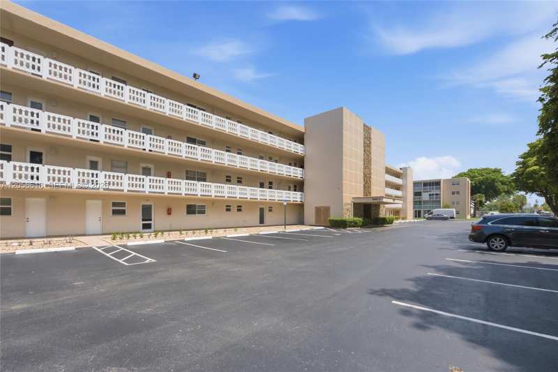 1025 SE 2nd Ave # 406, Dania Beach FL 33004