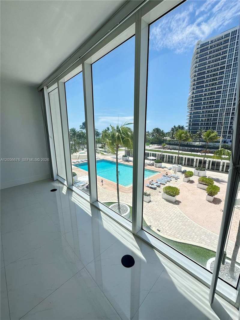 10275 Collins Ave # 316, Bal Harbour FL 33154