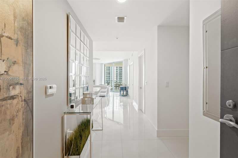 17111 Biscayne Blvd # 603, North Miami Beach FL 33160