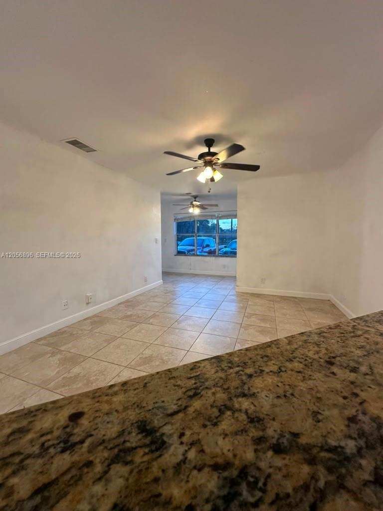 3330 N Pinewalk Dr N # 1611, Margate FL 33063