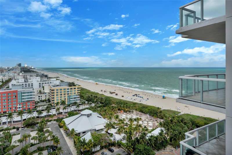50 S Pointe Dr # 2007, Miami Beach FL 33139