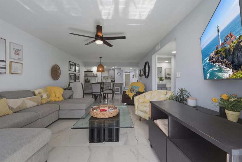 9823 S Hollybrook Lake Drive # 104, Pembroke Pines FL 33025
