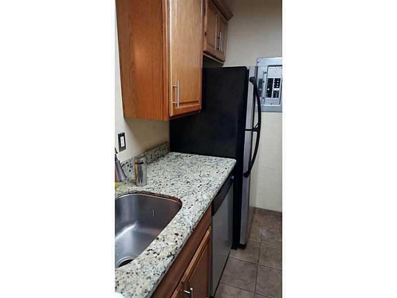 10035 WINDING LAKE Road # 102, Sunrise FL 33351