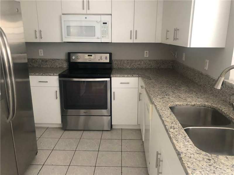 4109 EASTRIDGE Circle, Pompano Beach FL 33064
