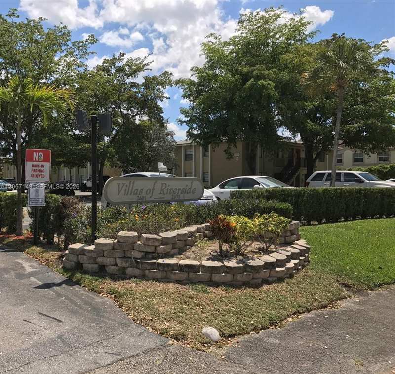 2631 Riverside Dr # 2, Coral Springs FL 33065