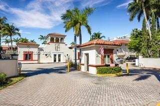 6709 N Kendall Dr # 219, Pinecrest FL 33156