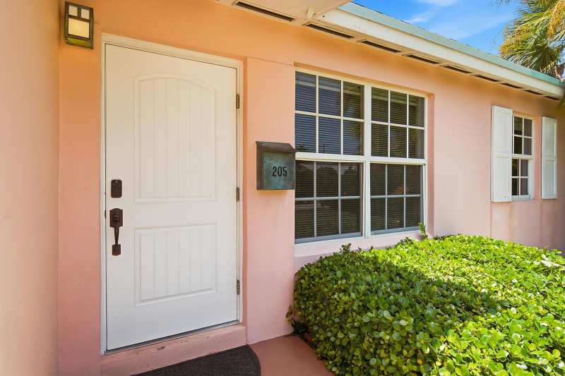 205 RUTLAND Boulevard, West Palm Beach FL 33405